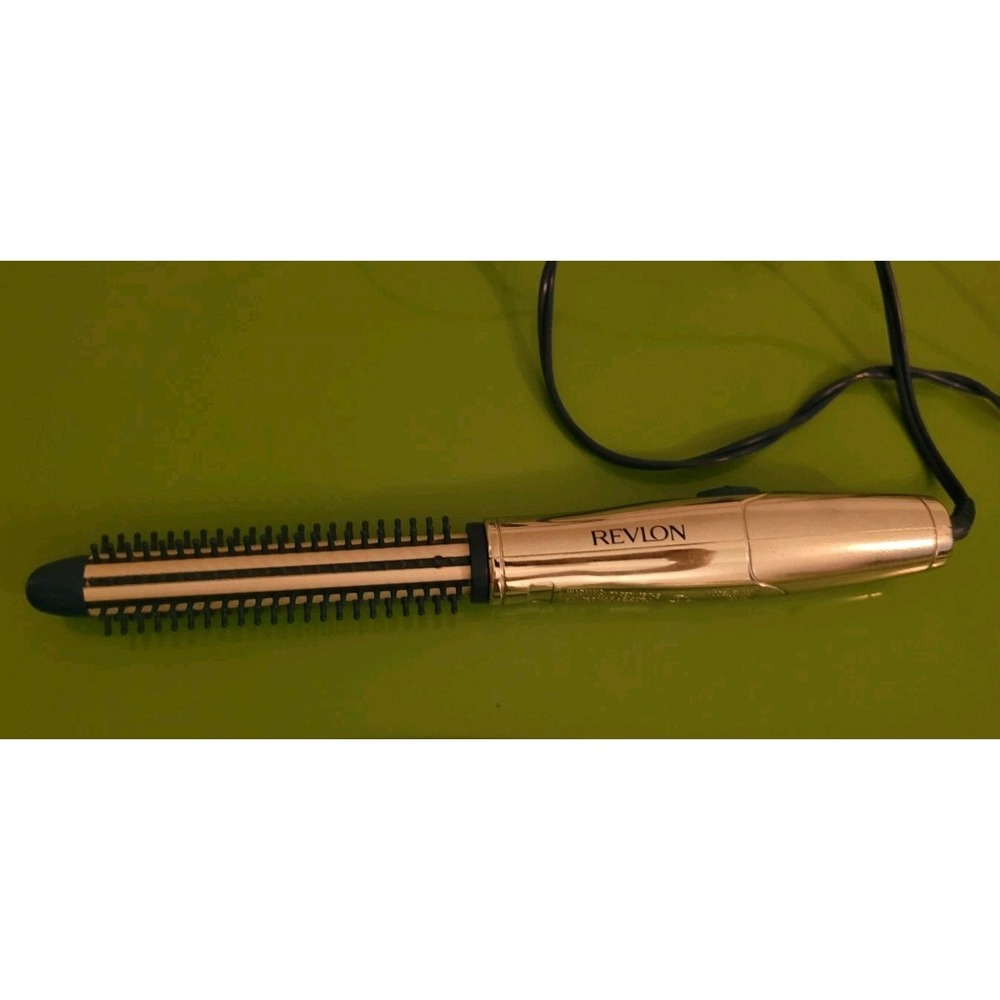 Revlon Model RV033 Hair Curling Iron With Cool Touch Tip